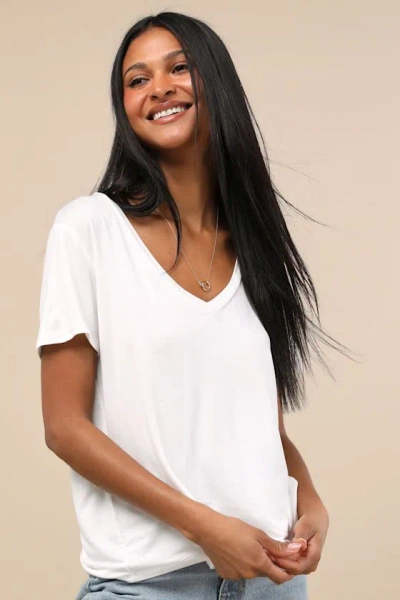 Lulus Adyn Ivory V-neck Short Sleeve Tee