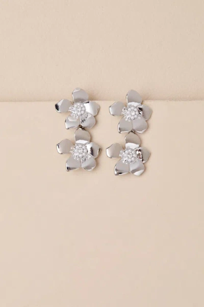 Lulus Alstra Silver Flower Statement Earrings