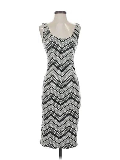 Pre-owned Lulus Casual Dress In Gray