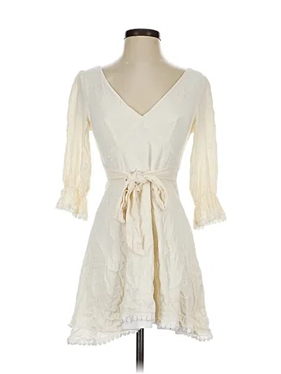 Pre-owned Lulus Casual Dress In White