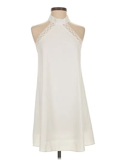 Pre-owned Lulus Casual Dress In White