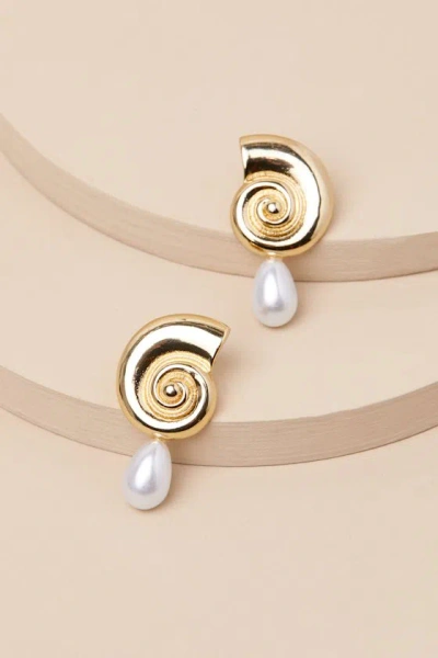 Lulus Cerith Gold Shell Pearl Earrings