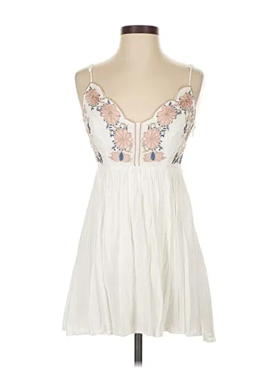 Pre-owned Lulus Cocktail Dress In White