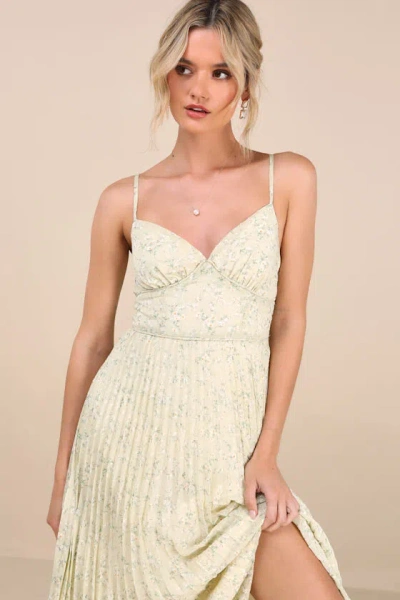 Lulus Darling Favorite Yellow Floral Sleeveless Pleated Midi Dress