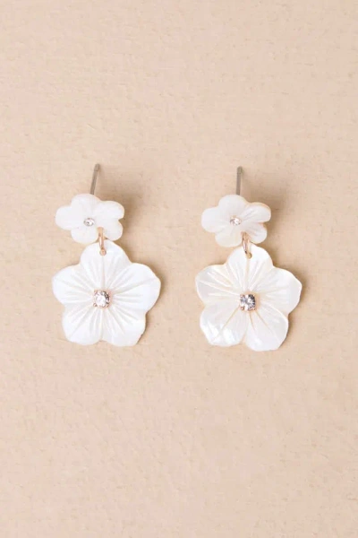 Lulus Flourishing Glow White Acetate Flower Earrings