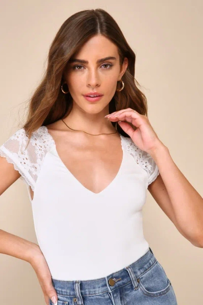 Lulus Gorgeous Inclination Ivory Lace Cap Sleeve V-neck Bodysuit