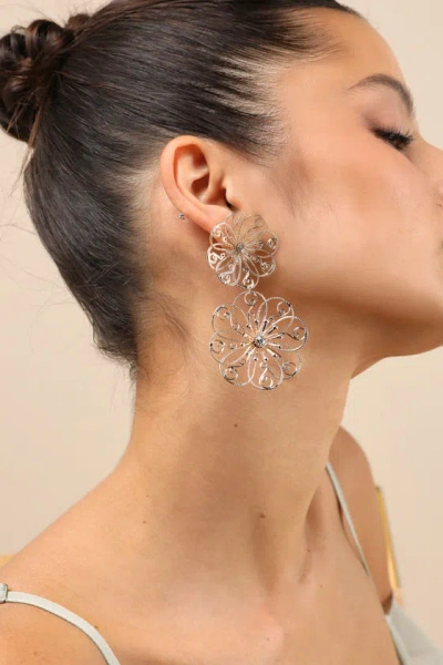 Lulus Jenise Gold Wire Flower Drop Earrings In Metallic