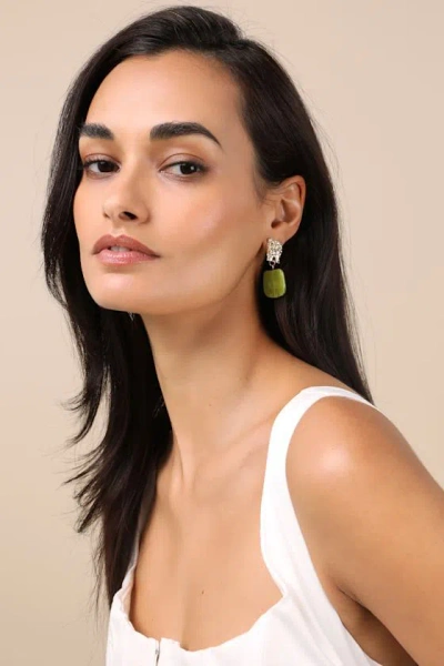 Lulus Justus Gold And Green Hammered Stone Square Drop Earrings In Metallic