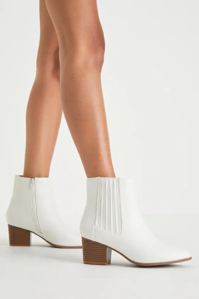 Lulus Leia White Pointed-toe Ankle Booties