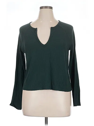 Pre-owned Lulus Long Sleeve T-shirt In Green