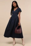 Lulus Modern Concept Navy Short Sleeve V-neck Midi Dress With Pockets In Navy