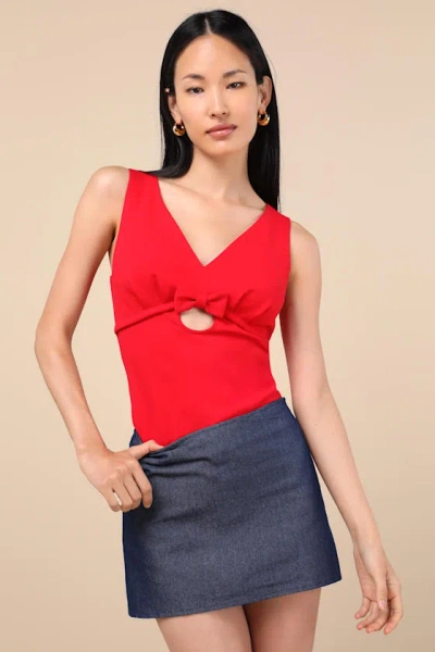 Lulus Patrizia Red Cutout Bow V-neck Sleeveless Top