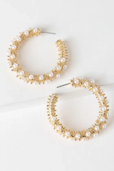 Lulus Prized Treasure Gold Pearl Hoop Earrings
