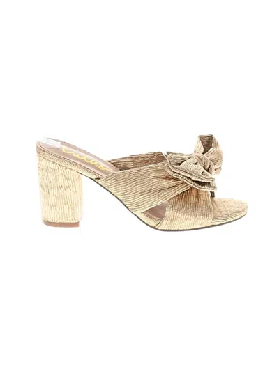 Pre-owned Lulus Sandals In Gold