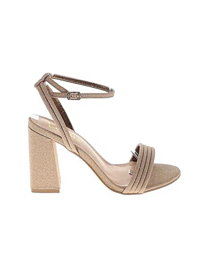 Pre-owned Lulus Sandals In Gold