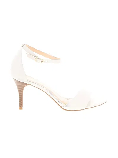 Pre-owned Lulus Sandals In Ivory