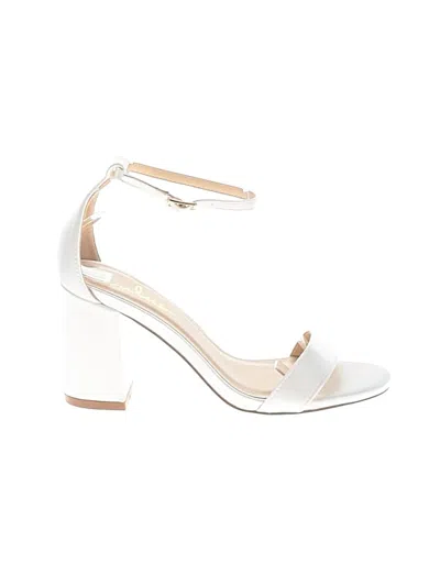 Pre-owned Lulus Sandals In White