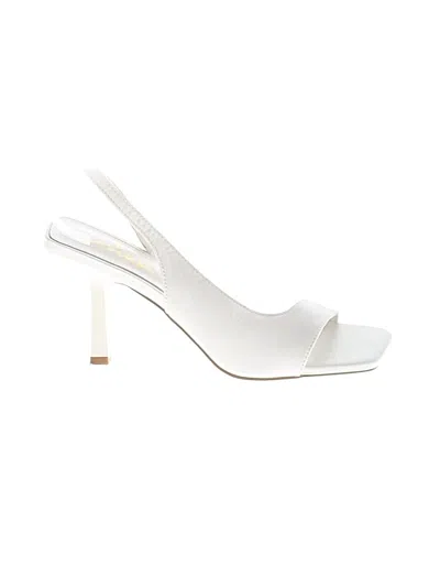 Pre-owned Lulus Sandals In White