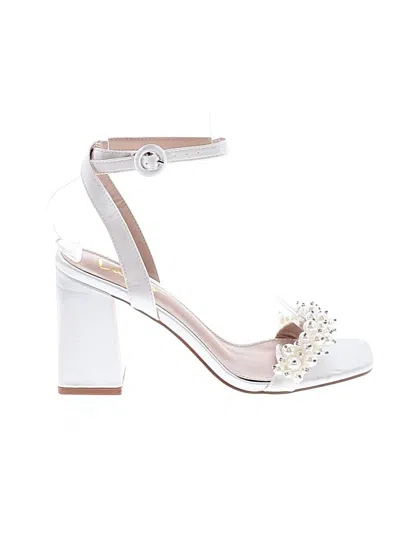 Pre-owned Lulus Sandals In White