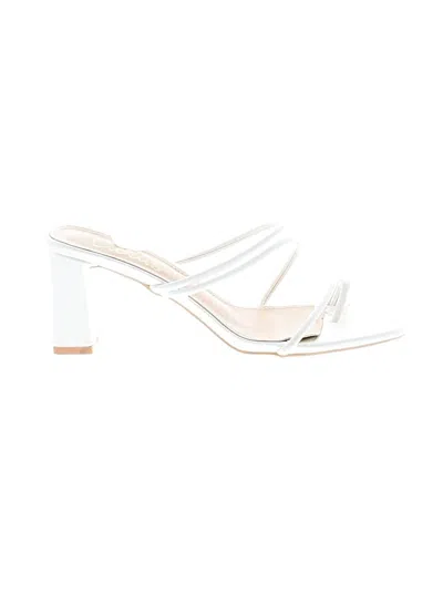 Pre-owned Lulus Sandals In White