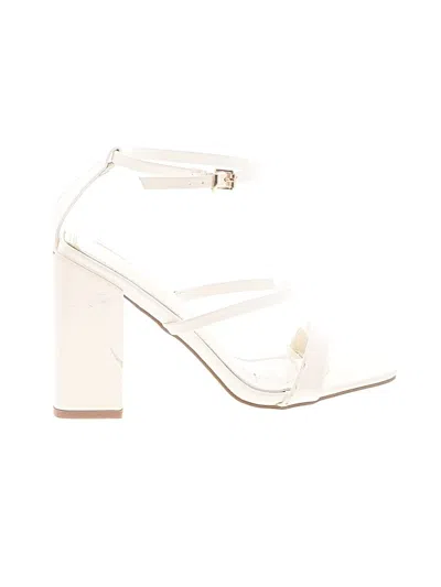 Pre-owned Lulus Sandals In White