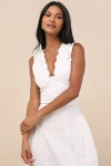 LULUS SEASONALLY LOVELY WHITE SCALLOPED BUTTON-FRONT POPLIN TOP