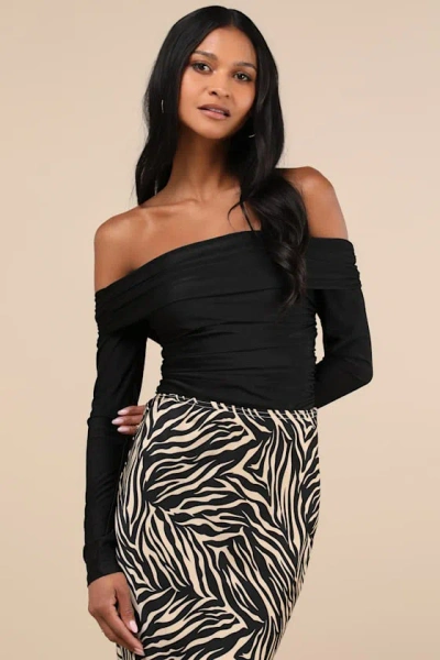 Lulus Sultry Influence Black Off-the-shoulder Ruched Bodysuit