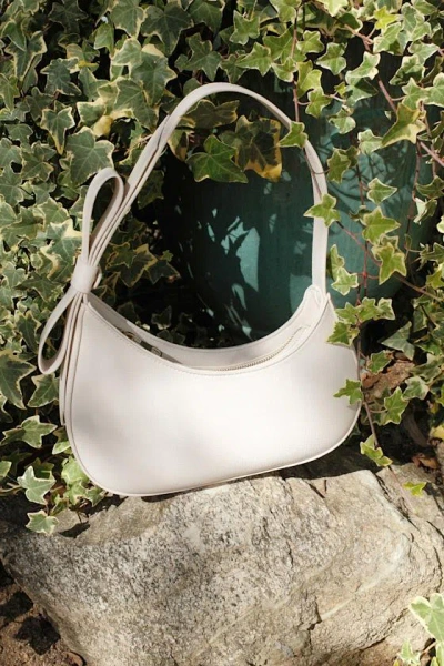 Lulus Teyana Bone Pebbled Vegan Leather Bow Shoulder Bag In White