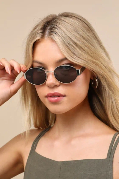 Lulus Trendsetting Take Silver And Black Oval Sunglasses