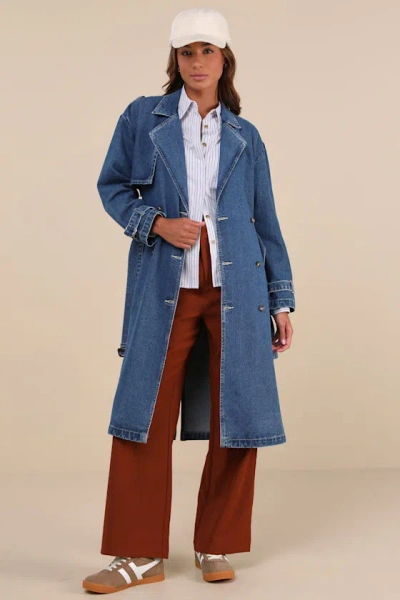 Lulus Trendsetting Weather Medium Wash Denim Trench Coat In Blue