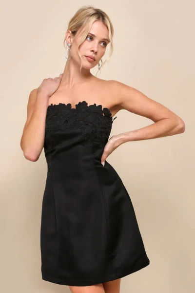 black pattern dress Black And Gold Chiffon Maxi Dress – self-portrait main image 0