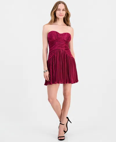 Lulus Women's Greeier Pleated Strapless Mini Dress In Burgundy