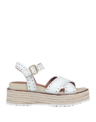Lumberjack Sandals In White