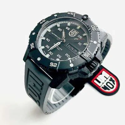 Pre-owned Luminox Men's  Carbon Seal Automatic Swiss Made Dive Watch 3862