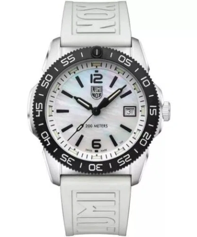 Pre-owned Luminox Men's Pacific Diver Ripple 39mm Quartz Watch Xs.3128m.set