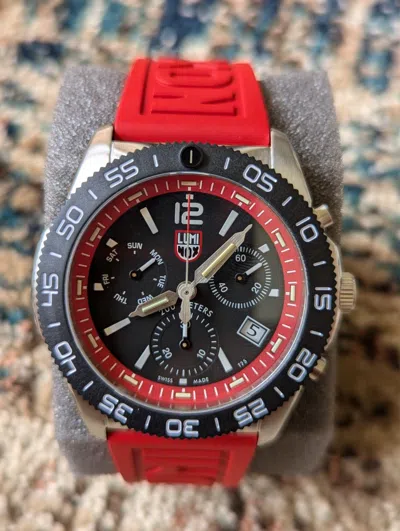 Pre-owned Luminox Pacific Diver Red Sapphire Xs.3155 Black Dial Chronograph Men's Watch