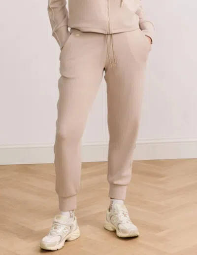 Lune Active Lara Jogger In Beige