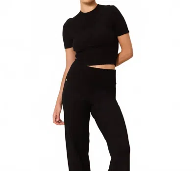 LUNE ACTIVE OLLY REGULAR SHORT SLEEVE TEE IN BLACK