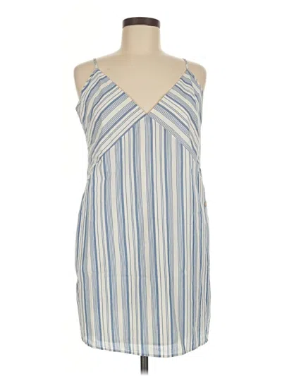 Pre-owned Lunya Casual Dress In Blue