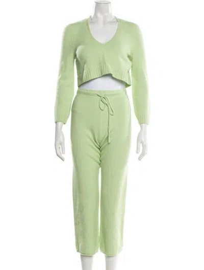 Pre-owned Lunya Lambswool Set In Green