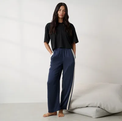 Lunya Organic Pima Cropped Easy Tee In Black