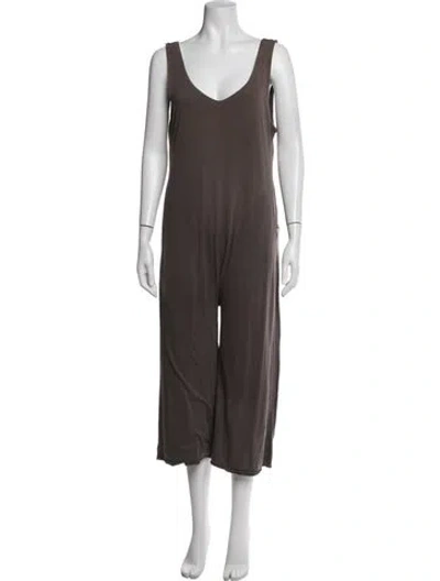 Pre-owned Lunya Pajamas In Brown