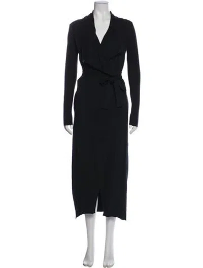 Pre-owned Lunya Raw-edge Trim Robe In Black