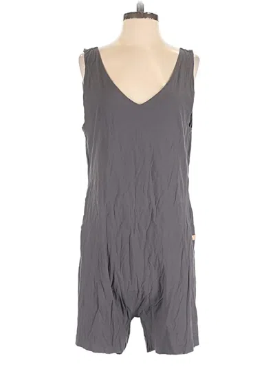 Pre-owned Lunya Romper In Gray