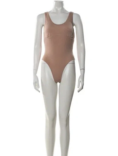 Pre-owned Lunya Scoop Neck Sleeveless Bodysuit In Neutral