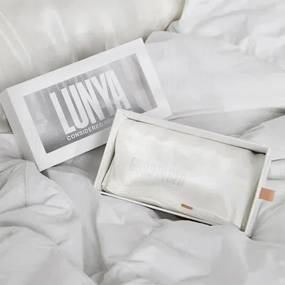 LUNYA WASHABLE SILK PILLOWCASE, QUEEN