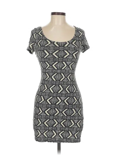 Pre-owned Lush Casual Dress In Gray