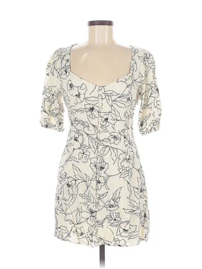Pre-owned Lush Casual Dress In White
