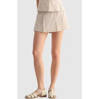 Lush Pleat Miniskort In Neutral