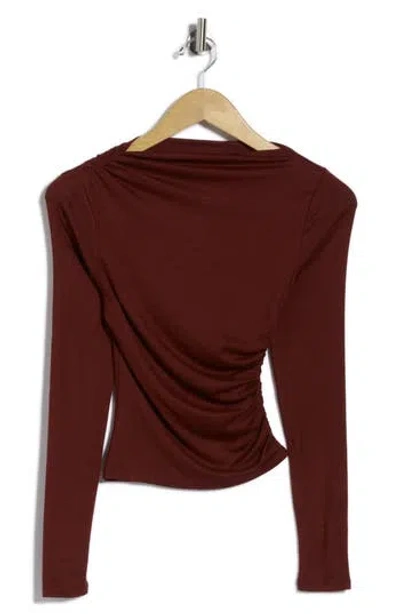 Lush Ruched Boat Neck Top In Mulberry